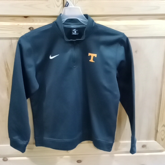 Very nice Dri-Fit extra large Nikes boys jacket - Picture 1 of 5